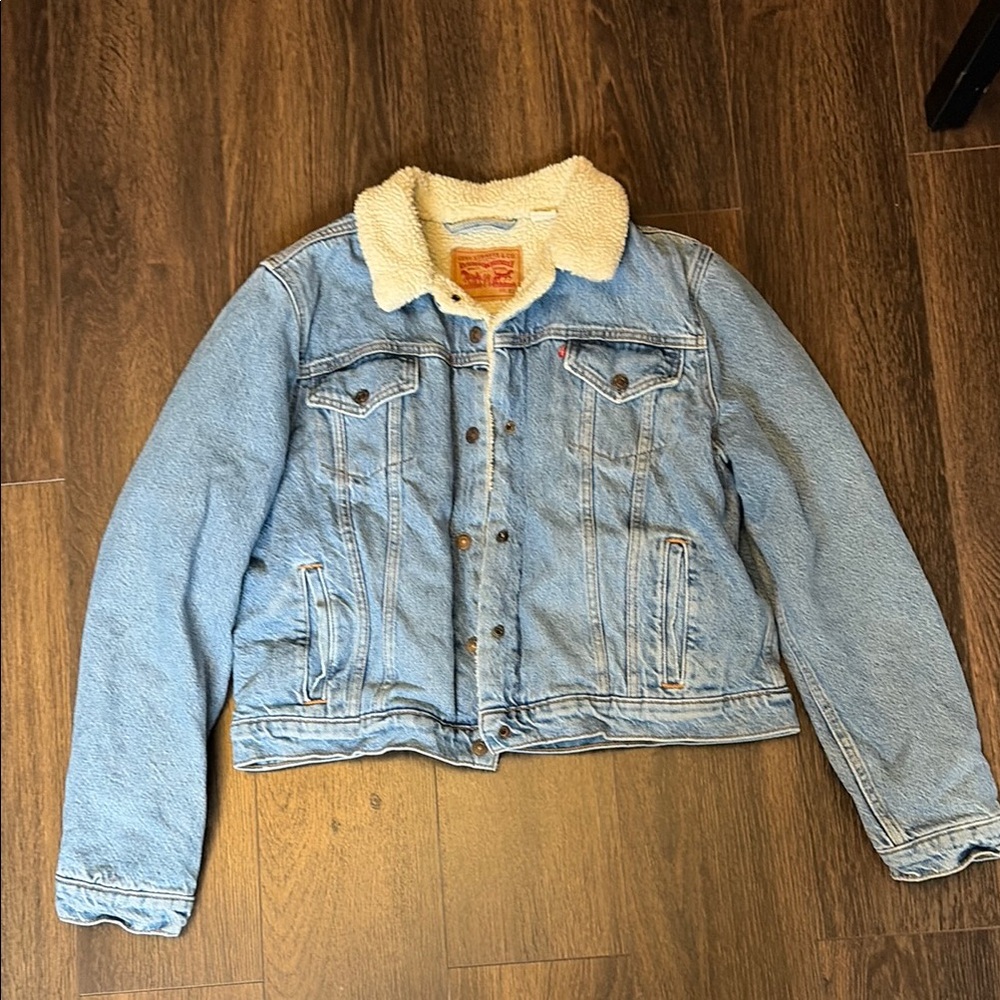 Levi's Women's Original Sherpa Trucker Jacket